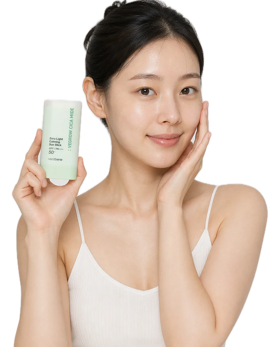 Vegrow Cica Mide Zero Light Sun Stick SPF50 Yüksek Koruma Stick Güneş Koruyucu Vegan Kore 19g kullanan model