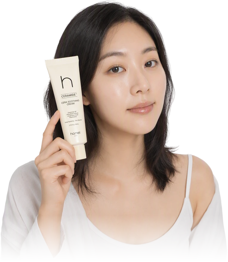 Cera Soothing Cream kullanan model