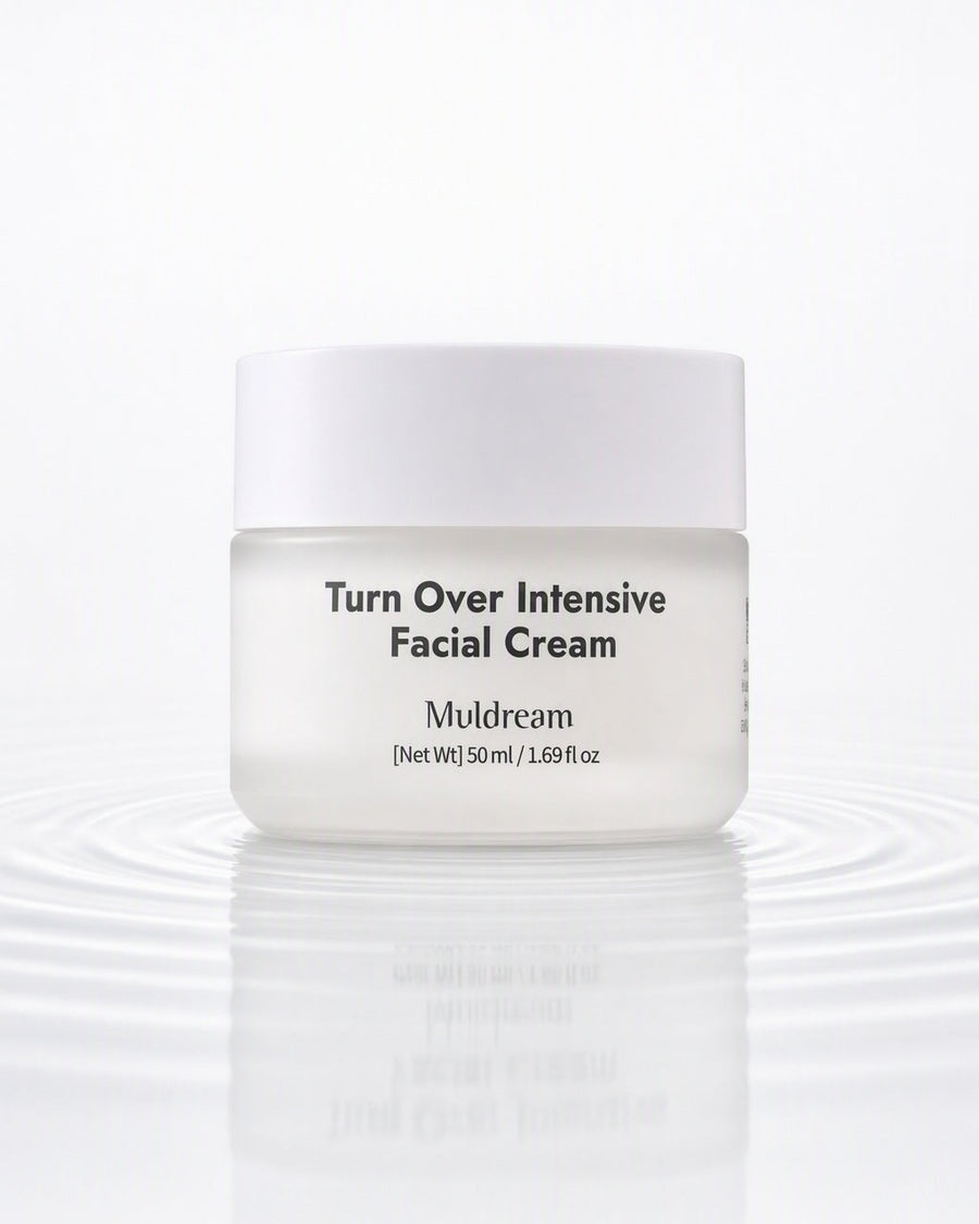 Turn Over Intensive Facial Cream — su üstünde, yayılan halkalar