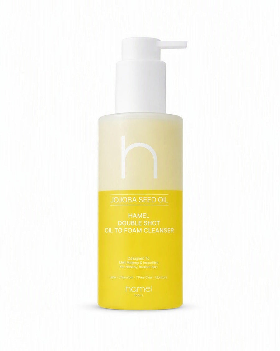 Hamél Double Shot Oil to Foam Cleanser — beyaz stüdyo çekimi