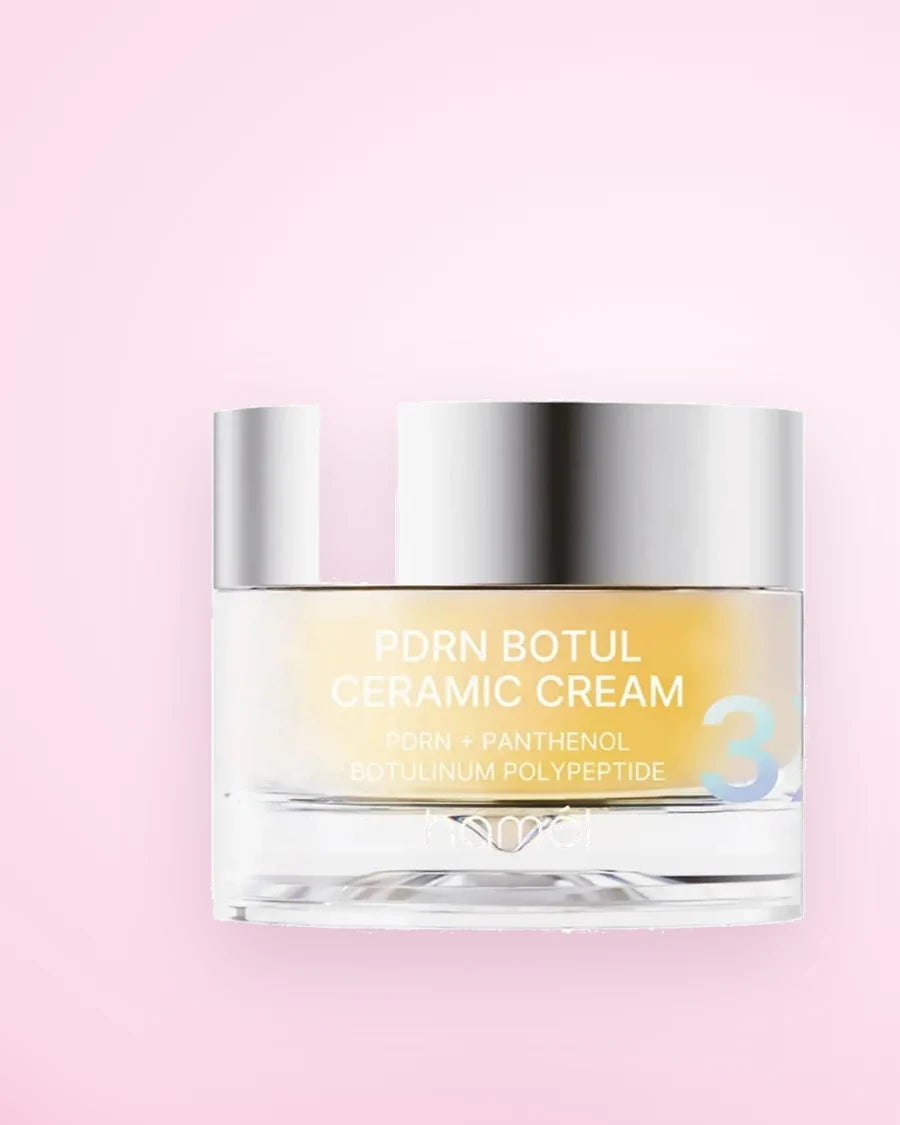 3X PDRN Botul Ceramic Cream kullanan model